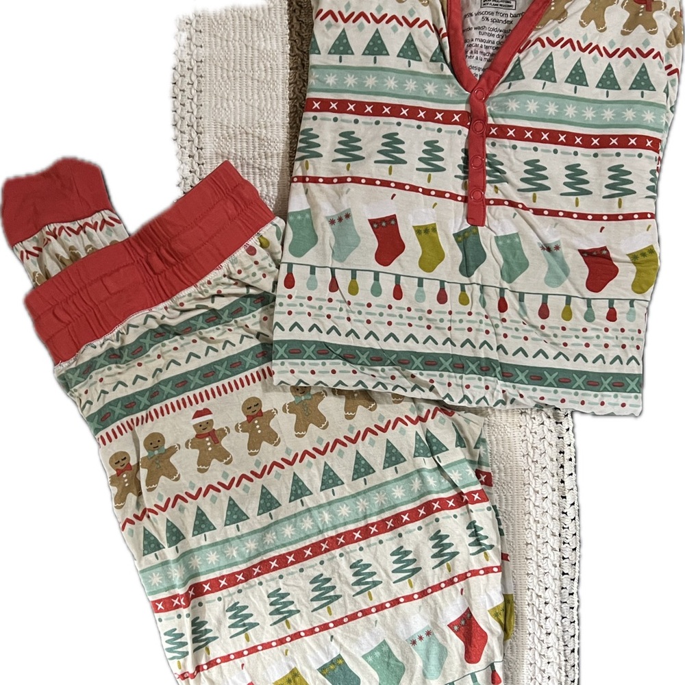 LITTLE SLEEPIES womens pajamas